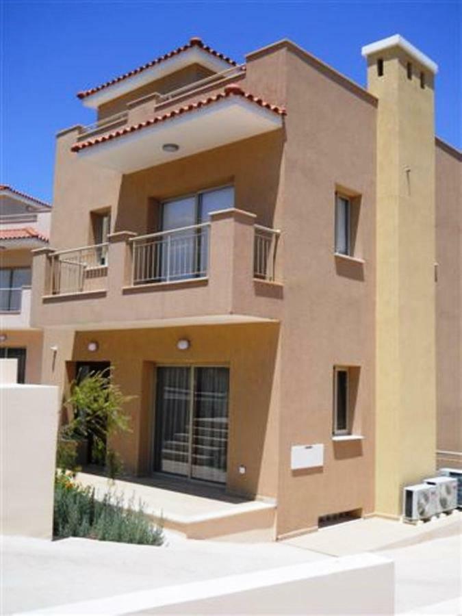 Akamas Health Farm & Spa Dhrousha Exterior photo